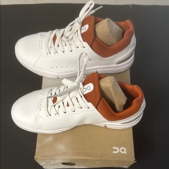 On Cloud Men Leather Running White and Tan Sneakers - Picture 10 of 10